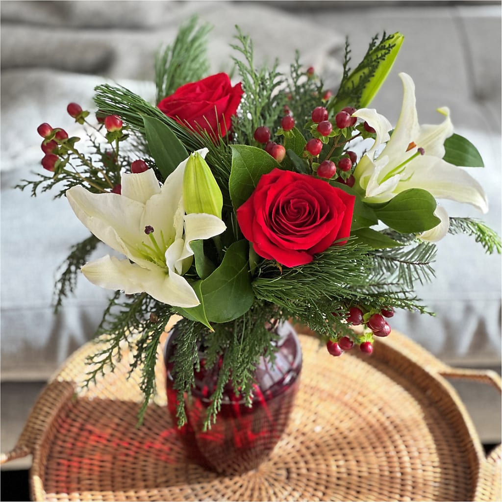Evergreen Delight Bouquet – My Dream Flowers, Bronx NY