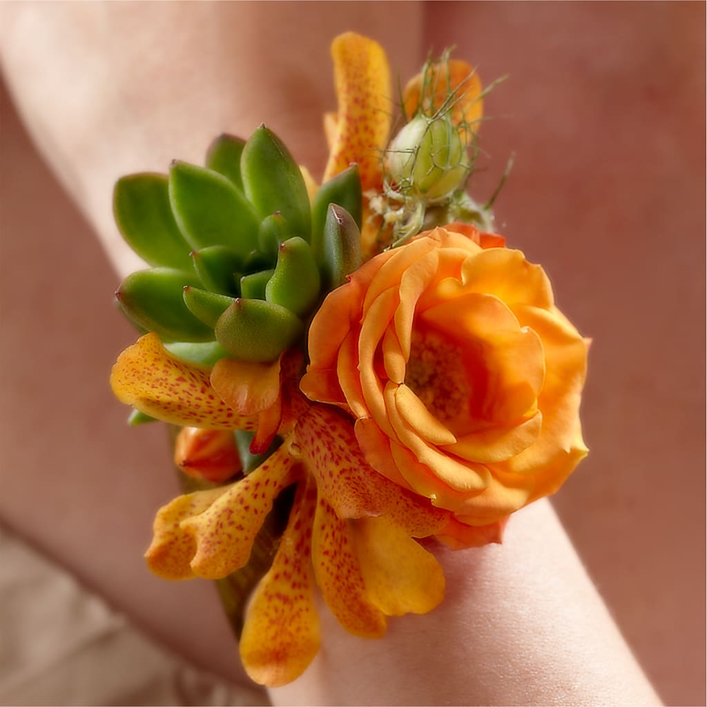 Irresistible Love Wrist Corsage – My Dream Flowers, Bronx NY