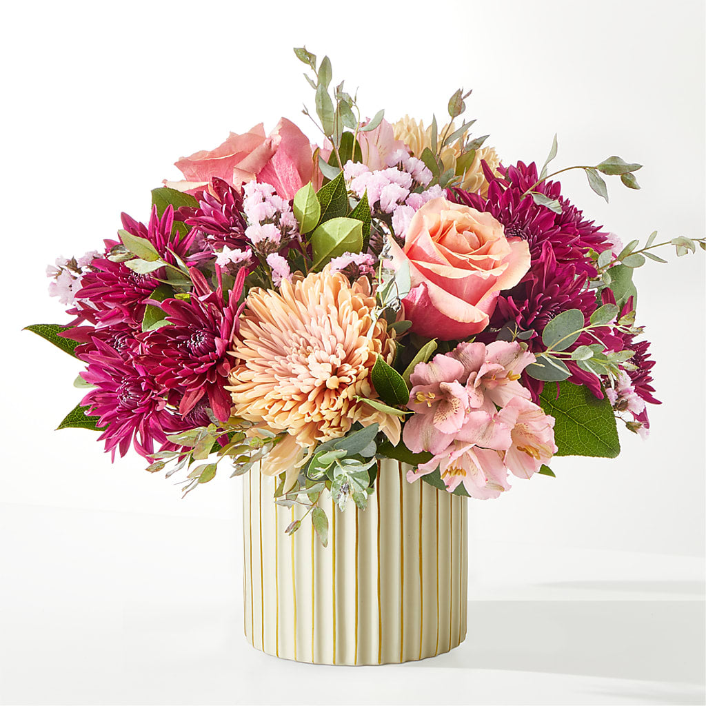 Berry Cobbler Bouquet with Ivory Vase –  My Dream Flowers, Bronx NY